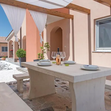 Awesome In With Kitchen Apartment